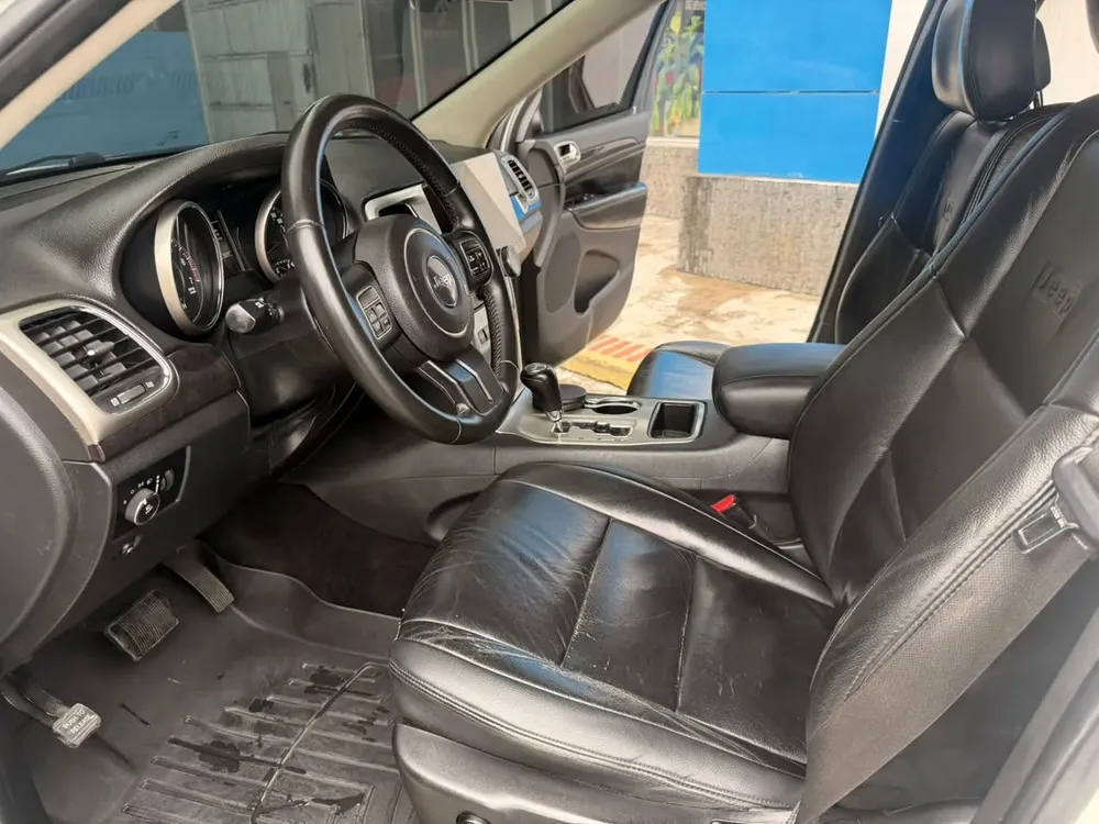 Vista 4 del vehículo: Jeep Grand Cherokee