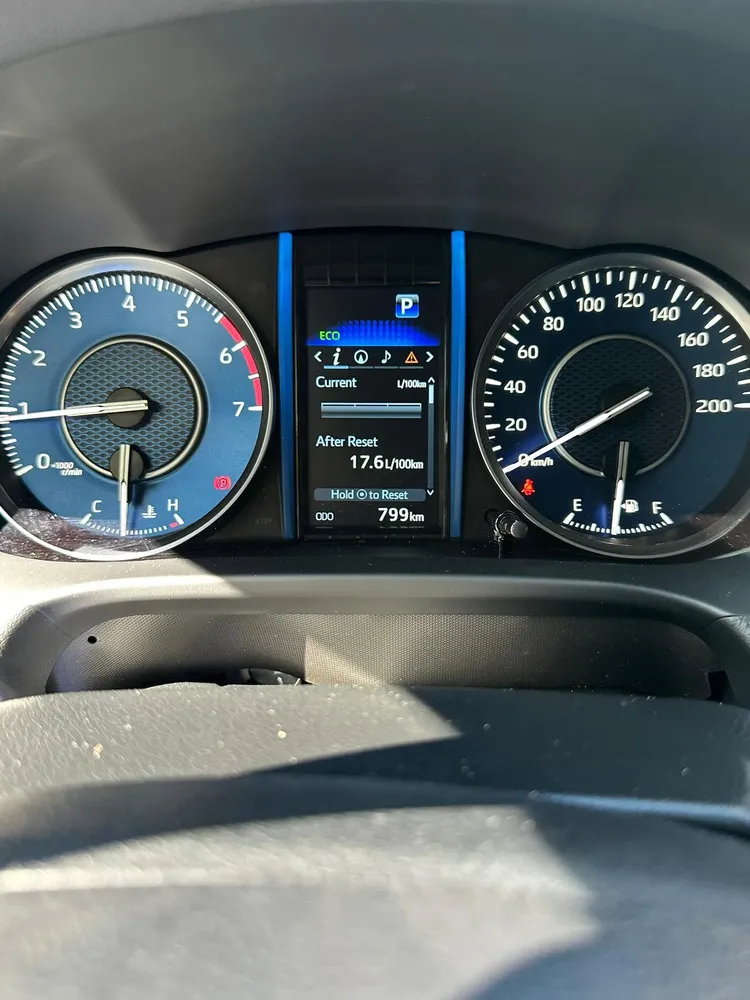 Vista 11 del vehículo: Toyota Fortuner