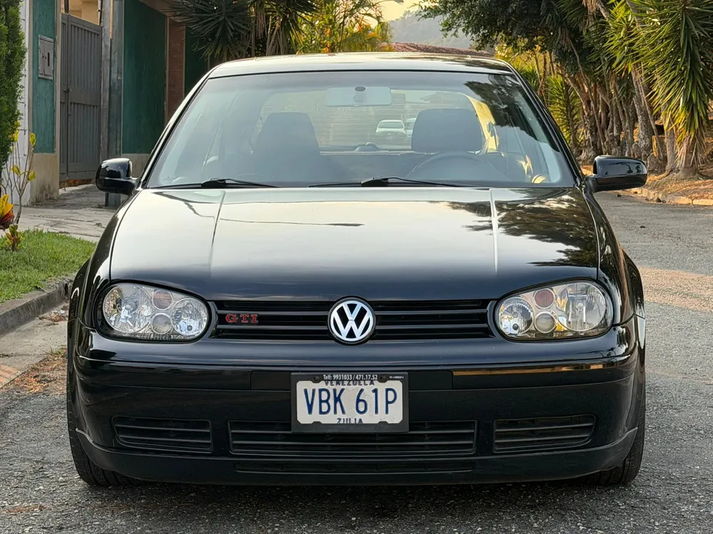 Vista 3 del vehículo: Volkswagen Golf