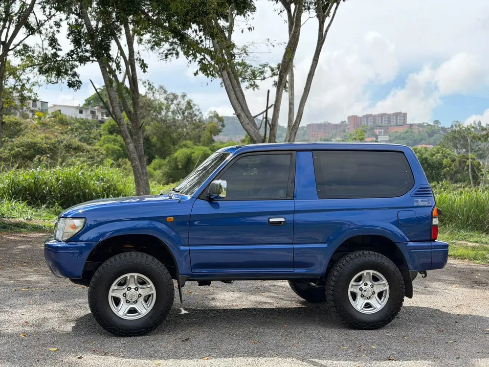 Vista 13 del vehículo: Toyota Merú