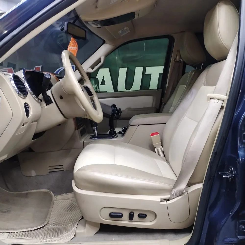 Vista 5 del vehículo: Ford Explorer