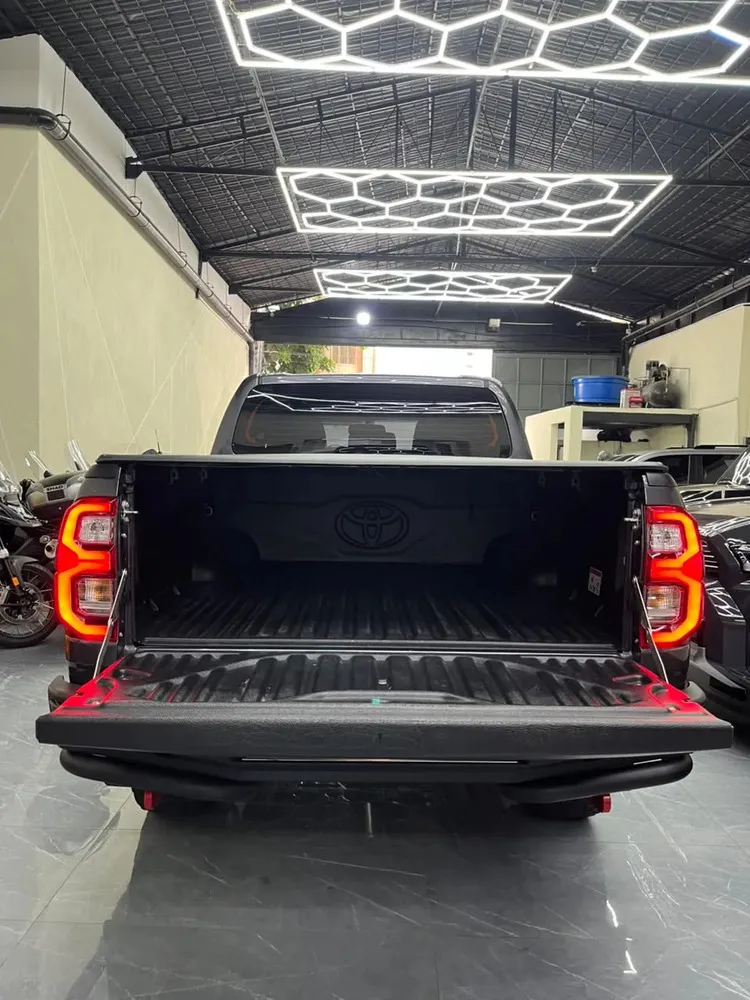 Vista 13 del vehículo: Toyota Hilux