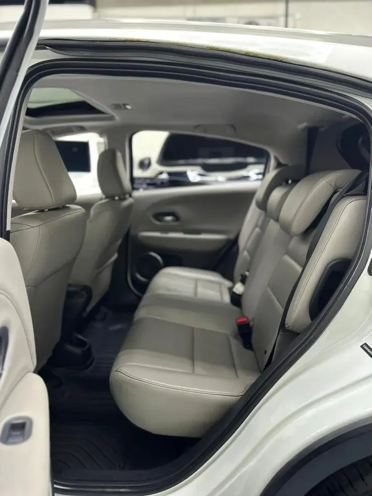 Vista 7 del vehículo: Honda H-rv