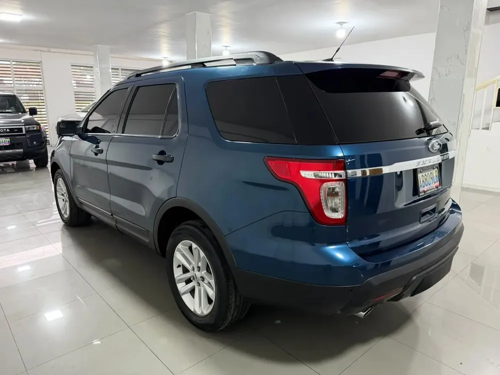 Vista 2 del vehículo: Ford Explorer