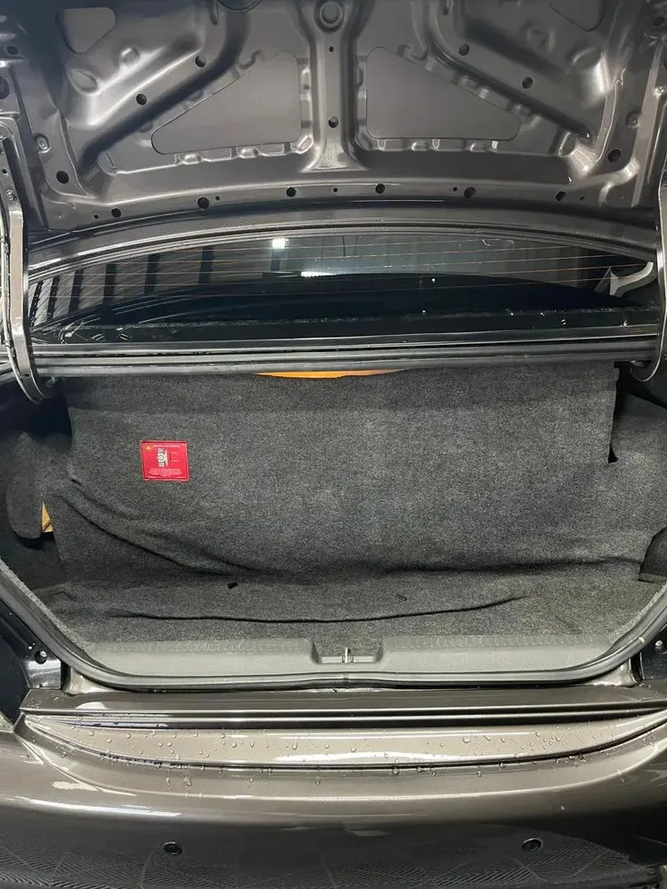 Vista 7 del vehículo: Mitsubishi Lancer