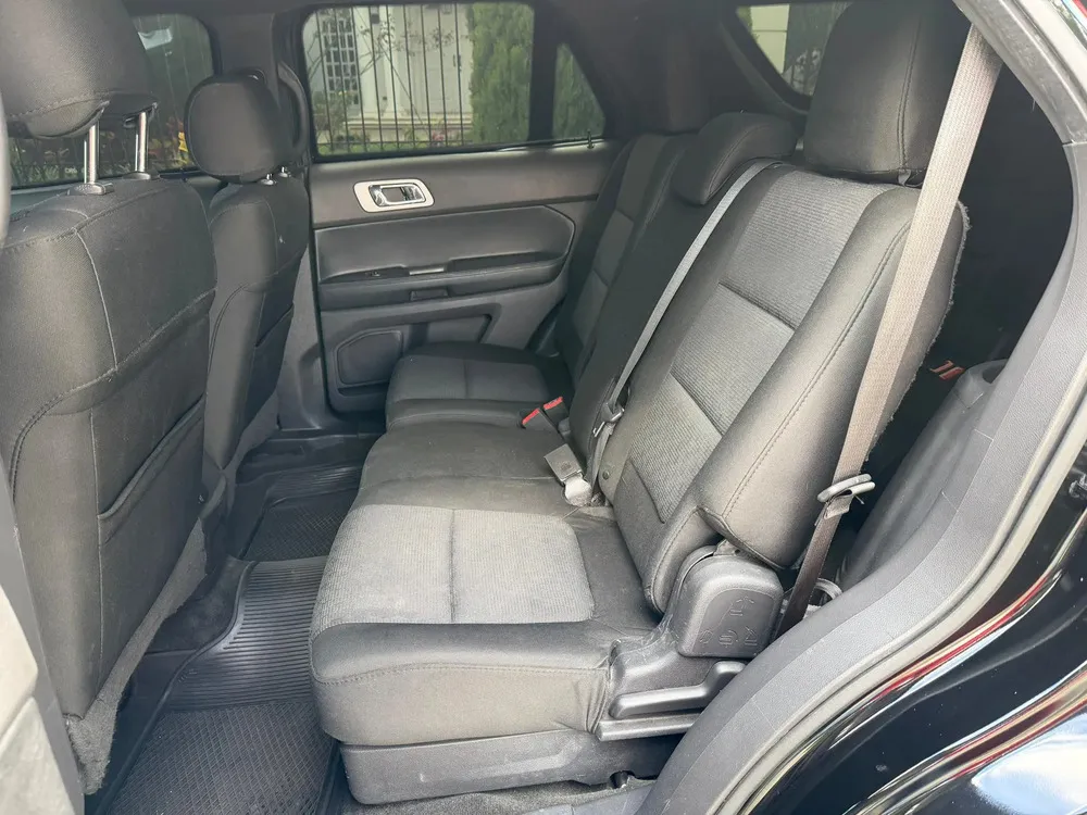 Vista 7 del vehículo: Ford Explorer