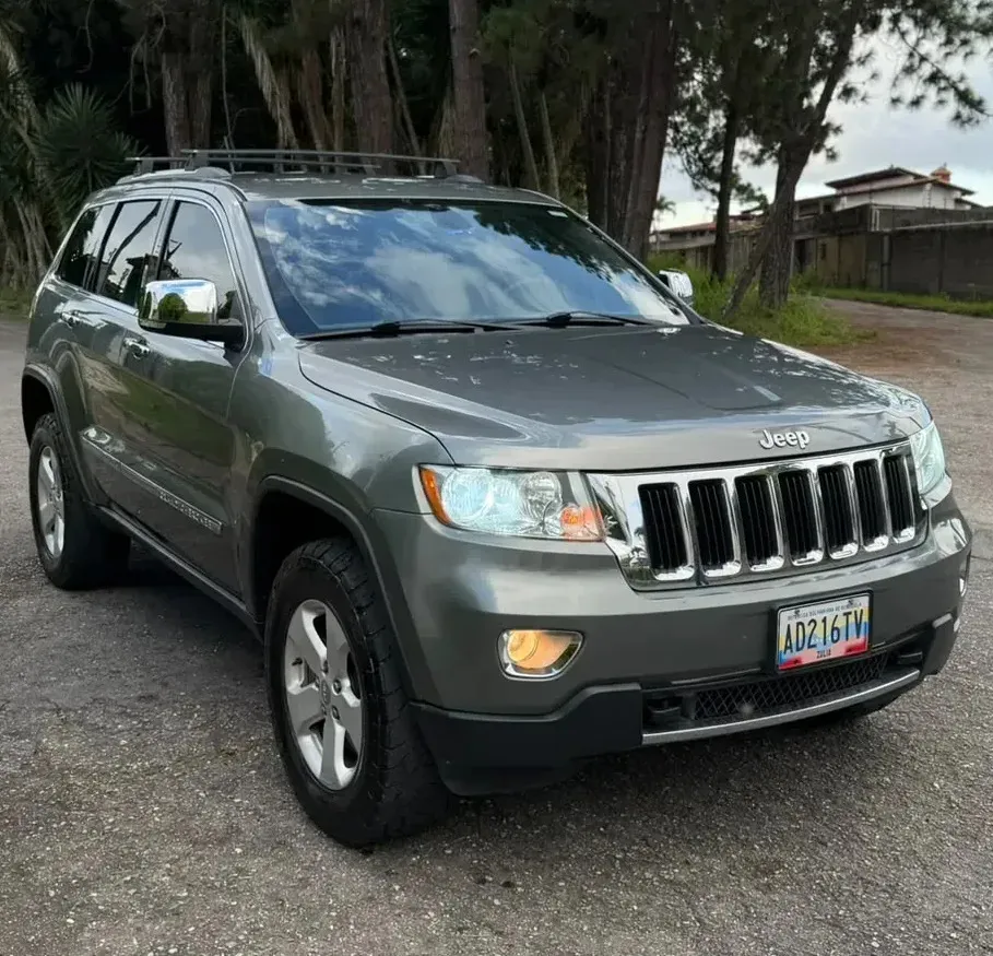 Vista 2 del vehículo: Jeep Grand