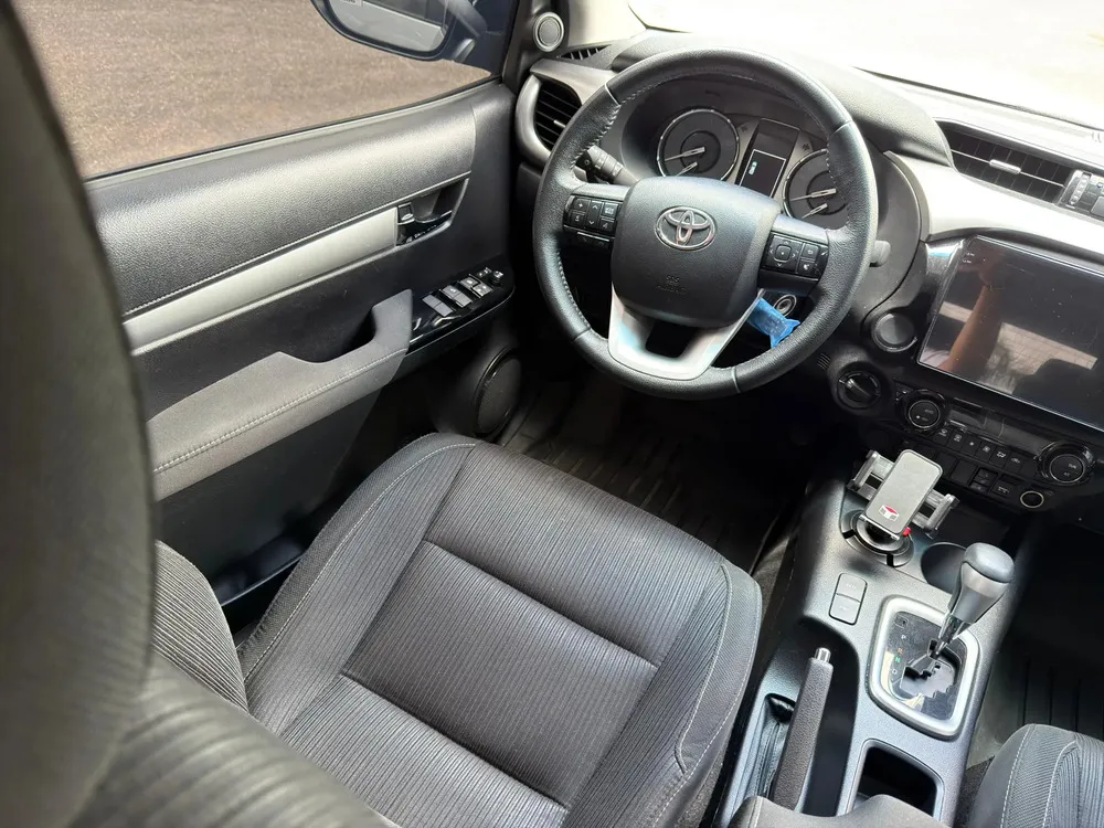 Vista 7 del vehículo: Toyota Hilux