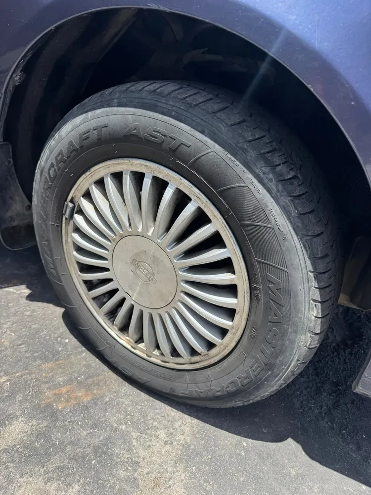 Vista 18 del vehículo: Nissan Máxima