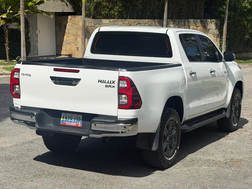 Vista 7 del vehículo: Toyota Hilux