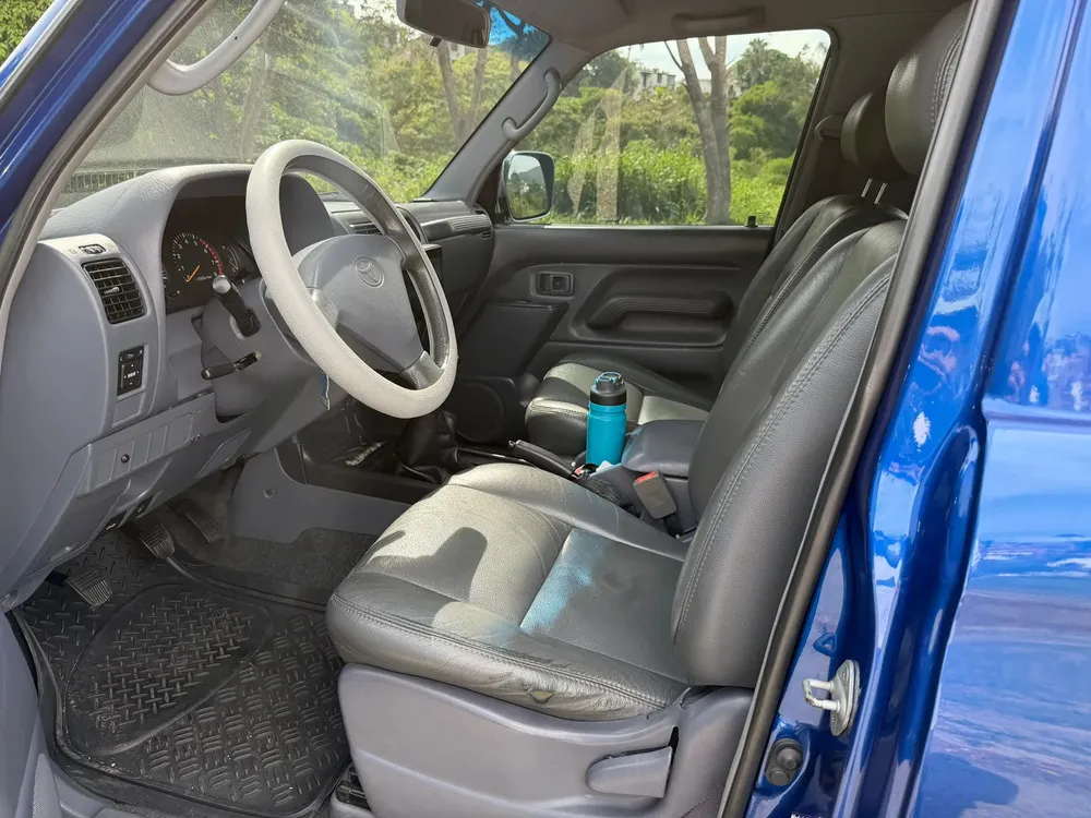 Vista 8 del vehículo: Toyota Merú