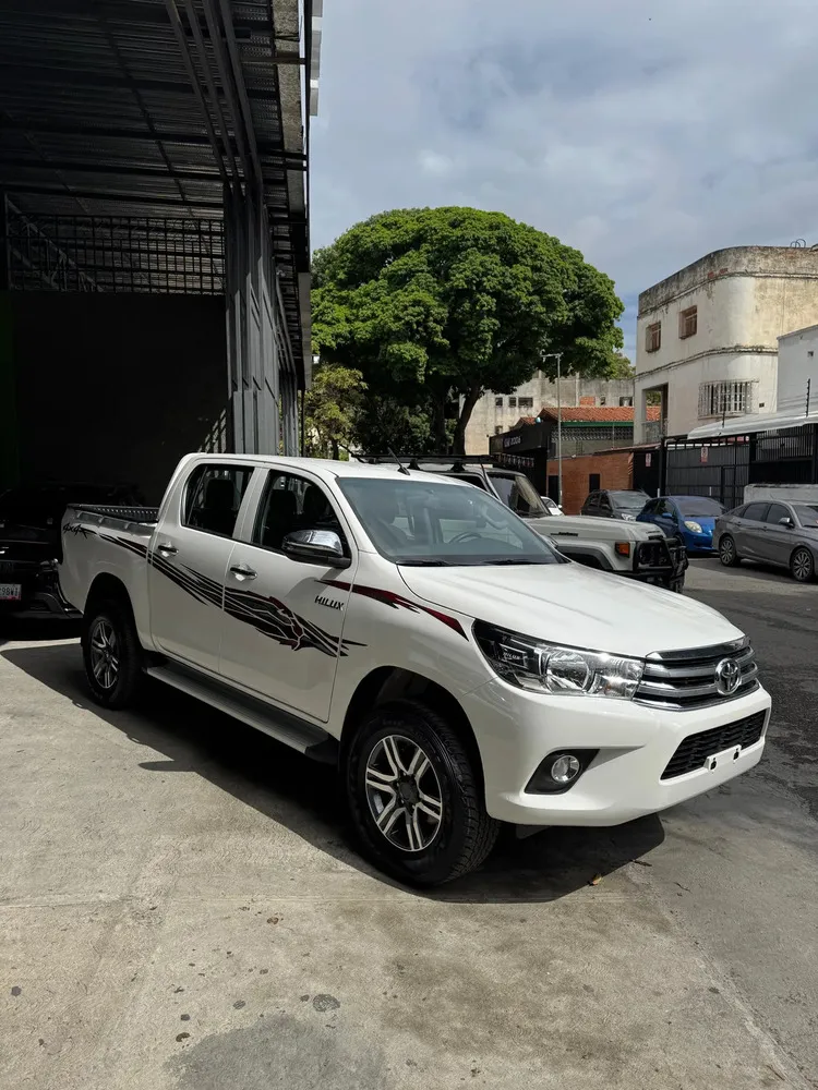 Vista 3 del vehículo: Toyota Hilux