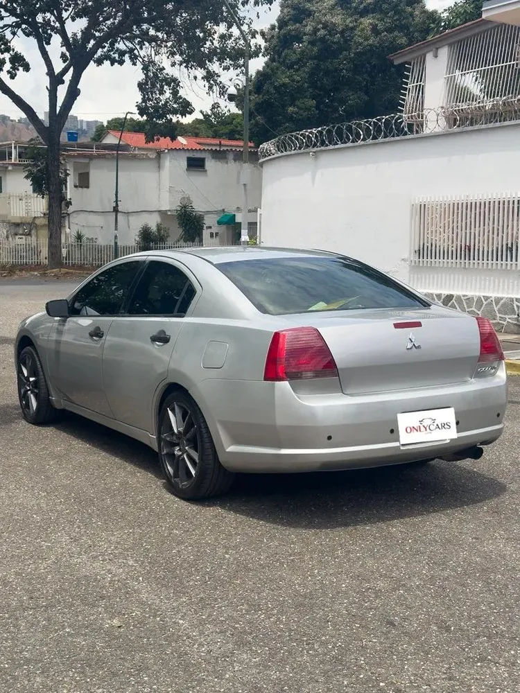 Vista 4 del vehículo: Mitsubishi Galant