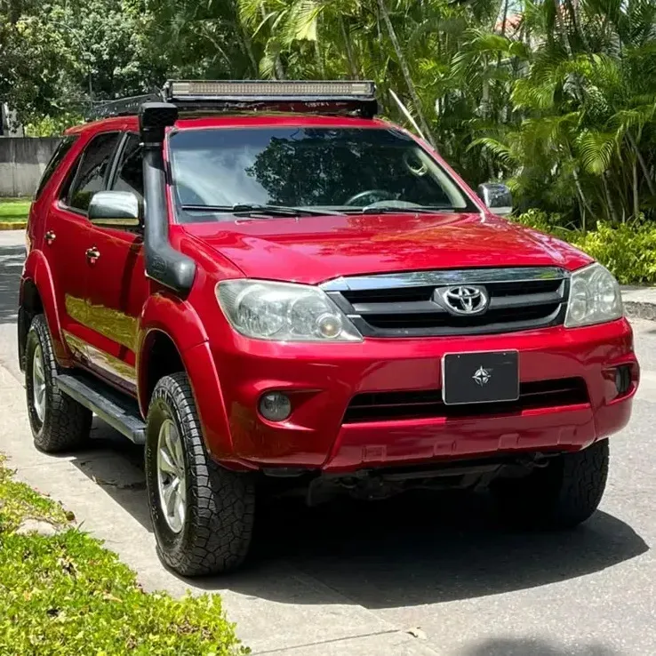 Vista 3 del vehículo: Toyota Fortuner