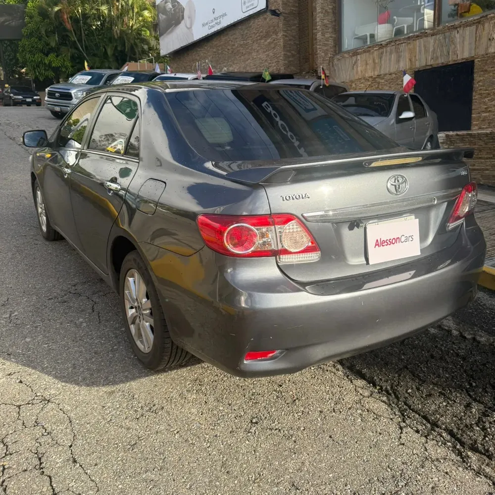 Vista 7 del vehículo: Toyota Corolla