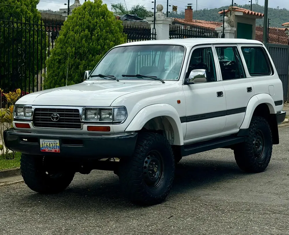 Vista 2 del vehículo: Toyota Serie
