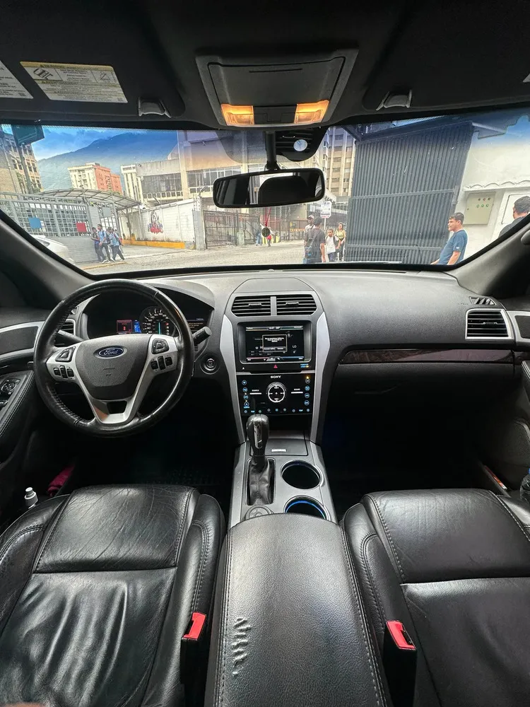 Vista 11 del vehículo: Ford Explorer