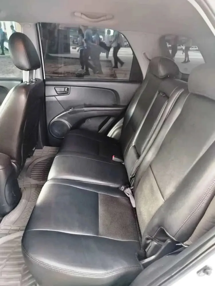 Vista 7 del vehículo: Kia Sportage