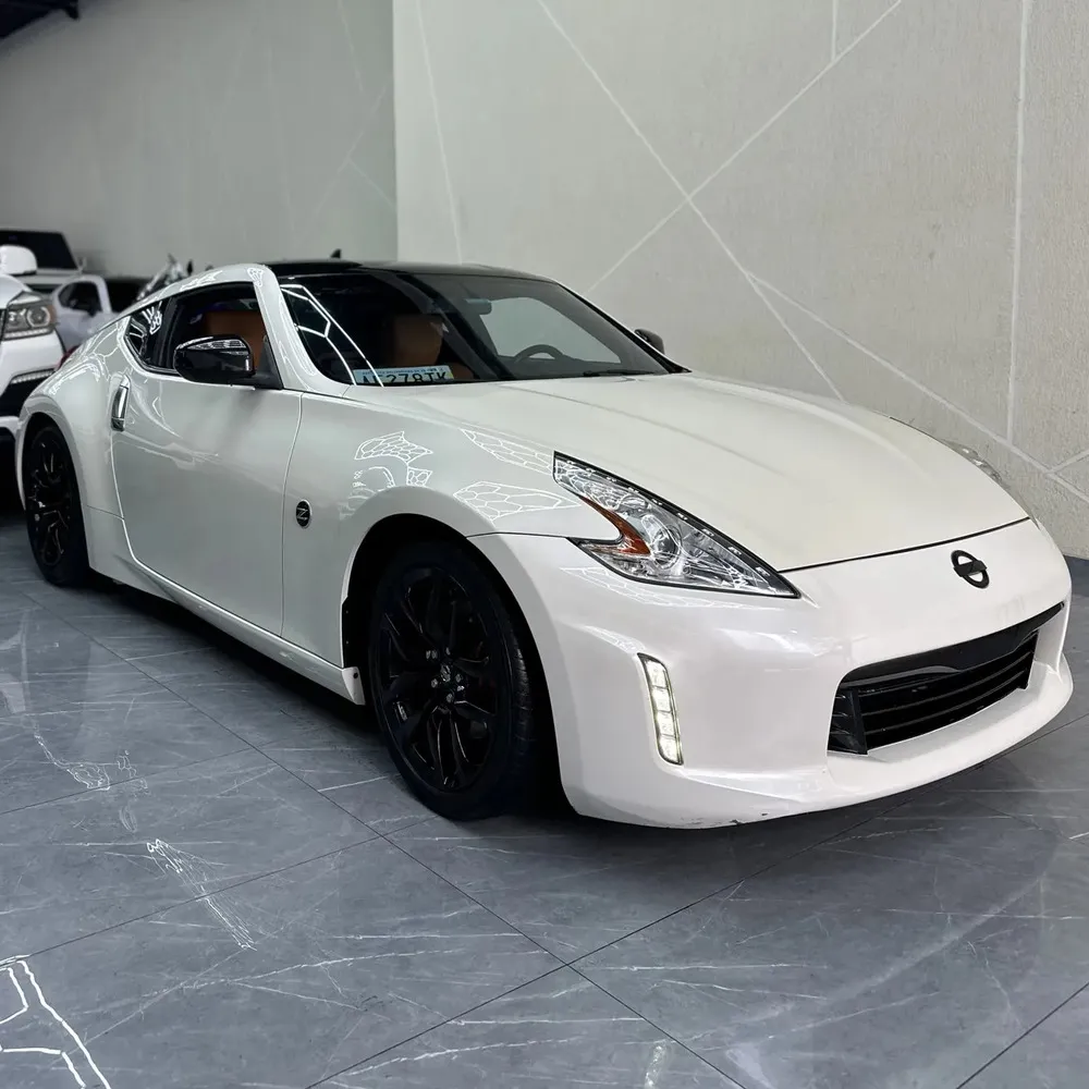Vista 3 del vehículo: Nissan 370