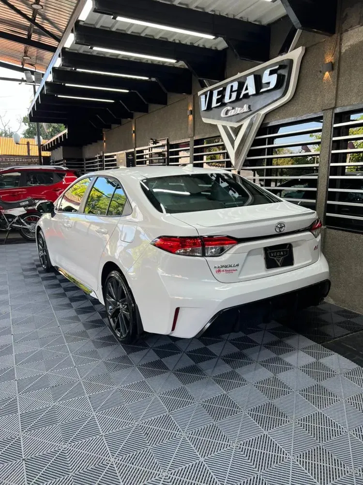 Vista 3 del vehículo: Toyota Corolla