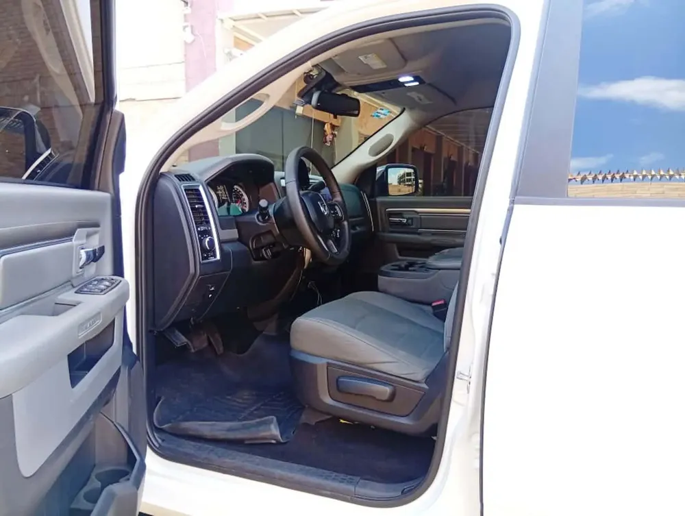 Vista 9 del vehículo: Dodge Ram
