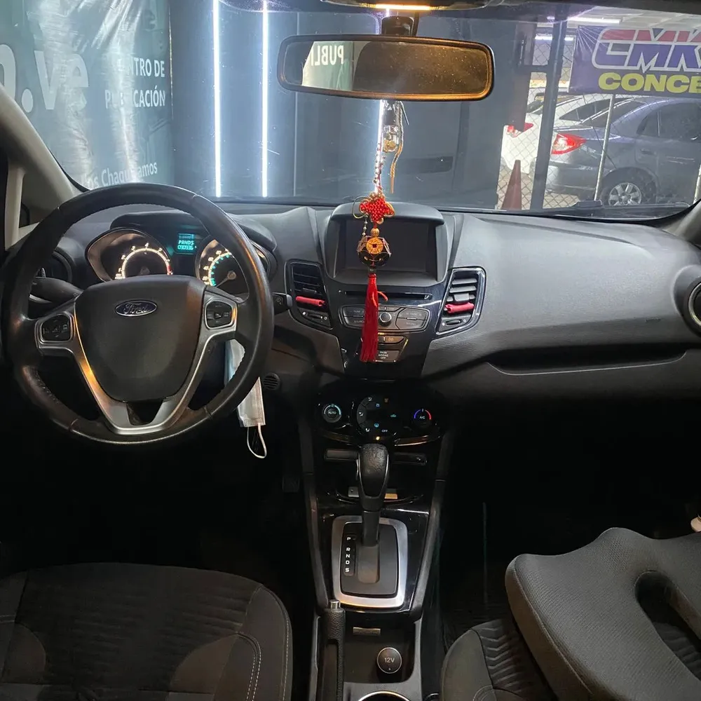 Vista 7 del vehículo: Ford Fiesta