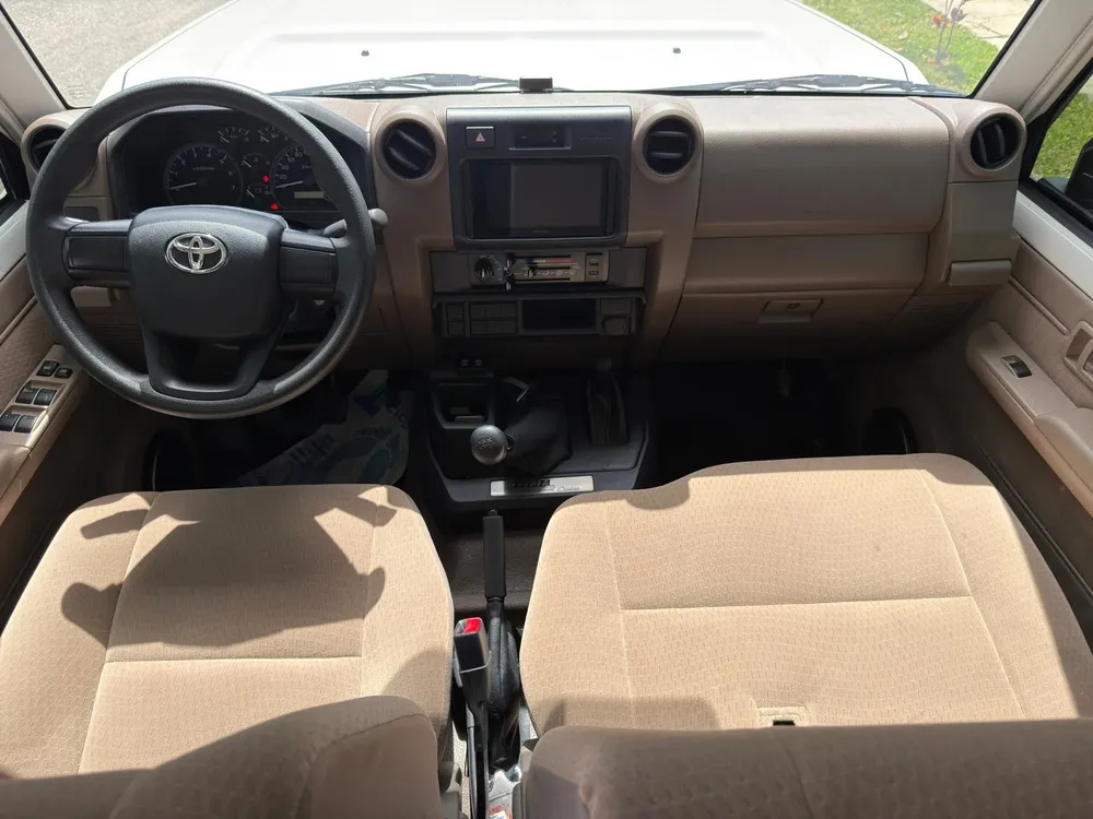 Vista 12 del vehículo: Toyota Serie