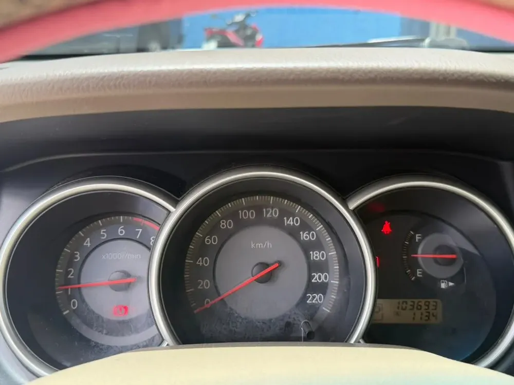Vista 17 del vehículo: Nissan Tiida
