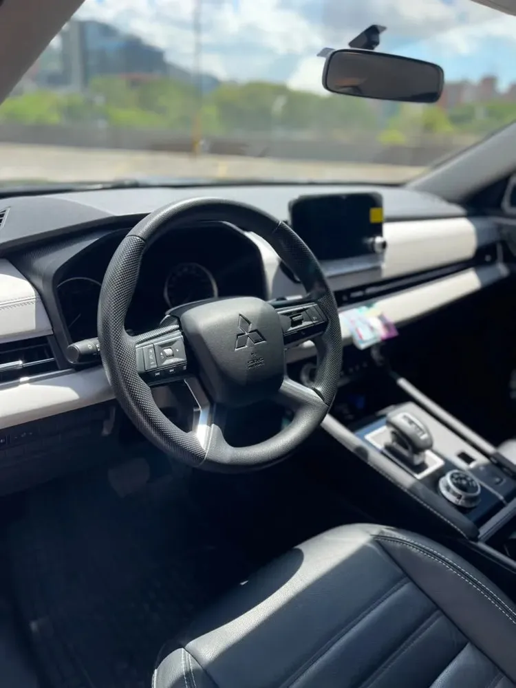 Vista 11 del vehículo: Mitsubishi Outlander