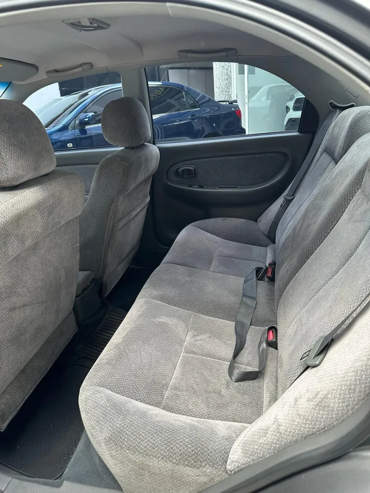 Vista 5 del vehículo: Kia Spectra