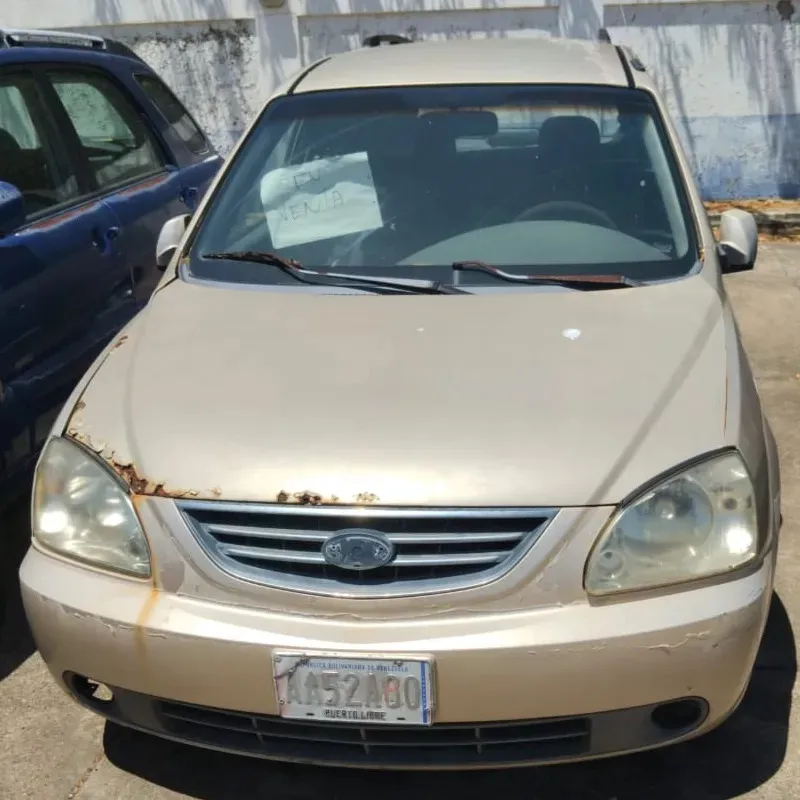 Vista 2 del vehículo: Kia Carens