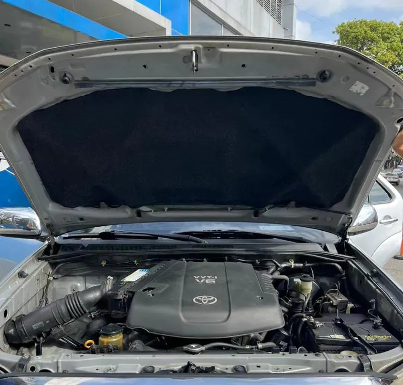 Vista 7 del vehículo: Toyota Fortuner