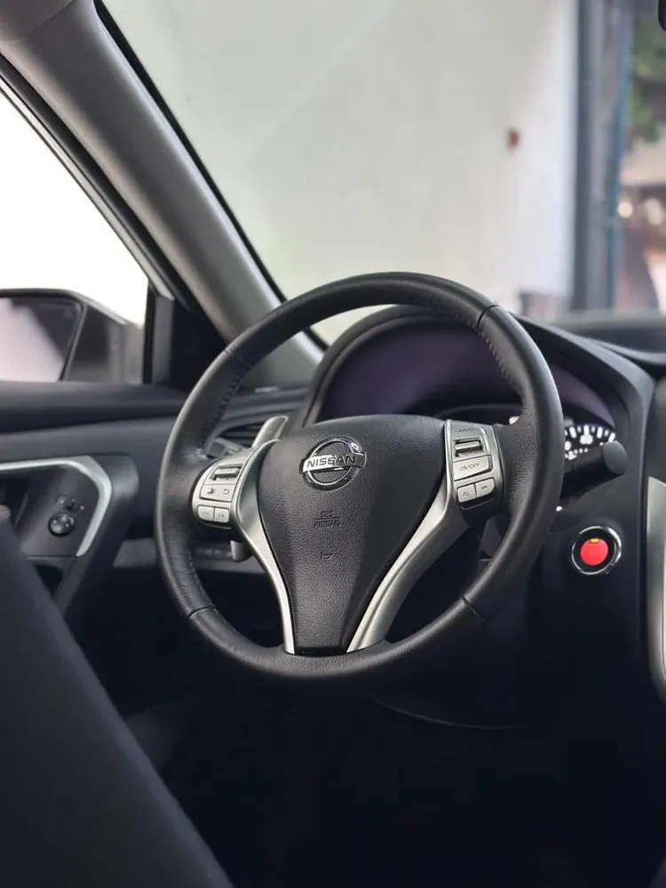 Vista 10 del vehículo: Nissan Altima
