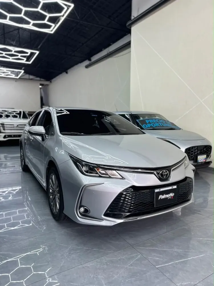 Vista 4 del vehículo: Toyota Corolla