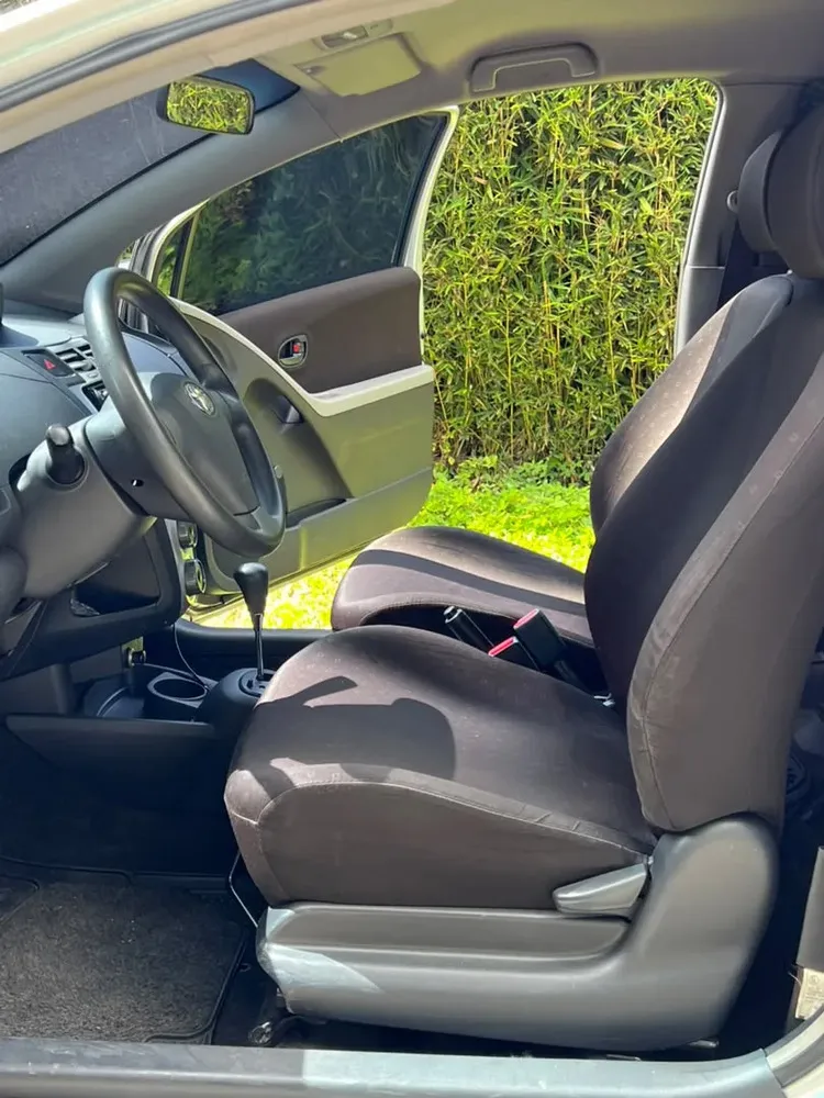 Vista 7 del vehículo: Toyota Yaris