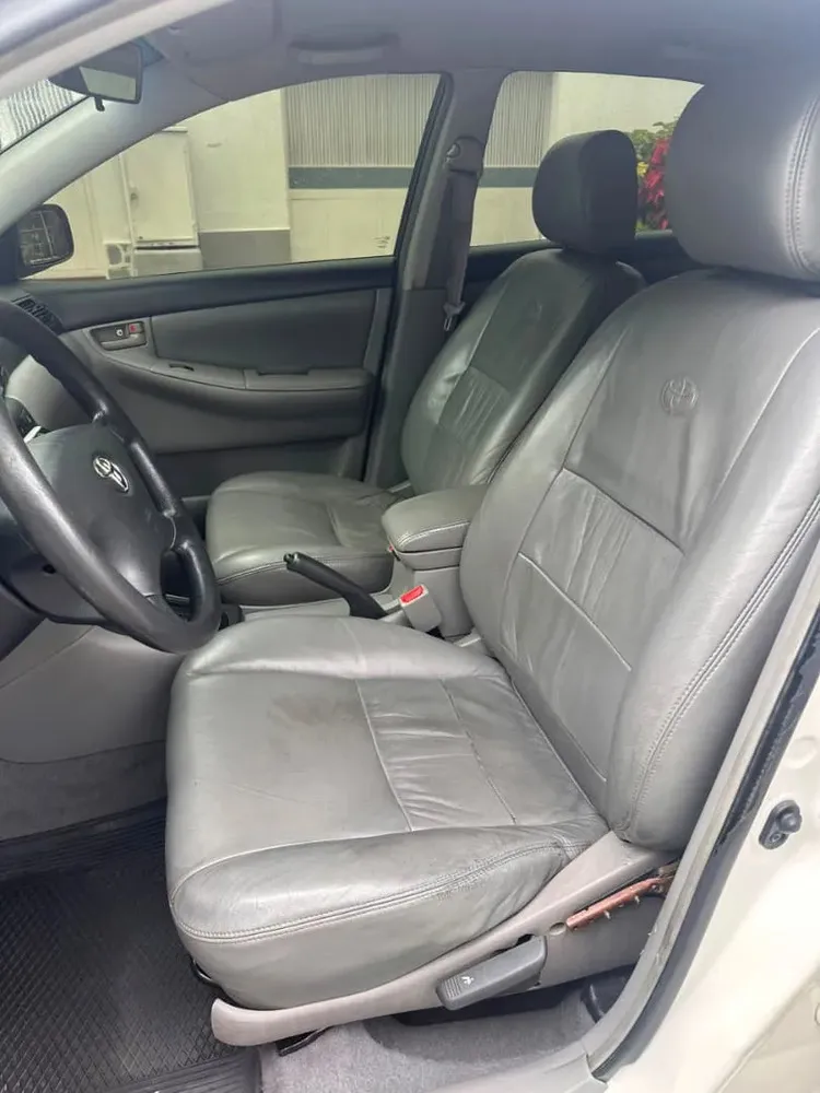 Vista 10 del vehículo: Toyota Corolla