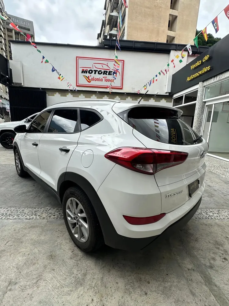 Vista 15 del vehículo: Hyundai Tucson