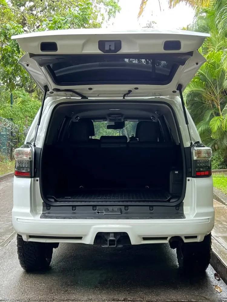Vista 17 del vehículo: Toyota 4runner