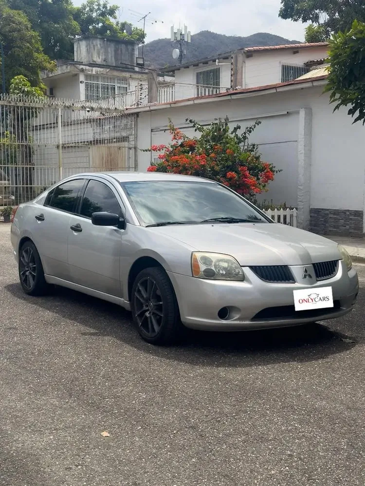 Vista 2 del vehículo: Mitsubishi Galant