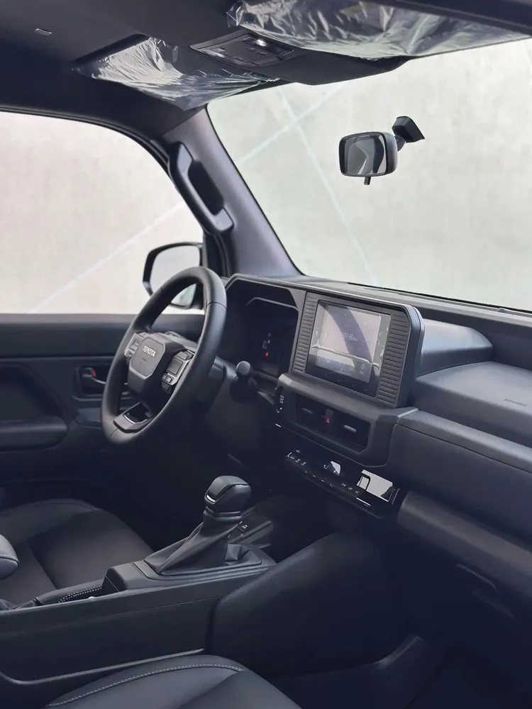 Vista 8 del vehículo: Toyota Fj