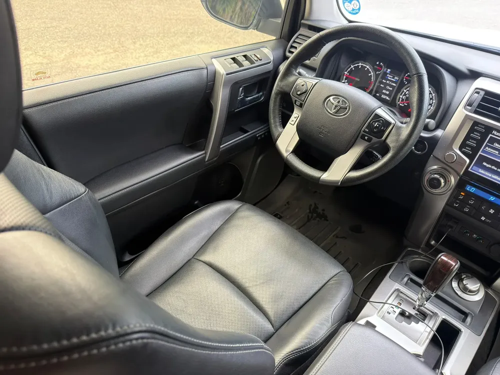 Vista 9 del vehículo: Toyota 4runner
