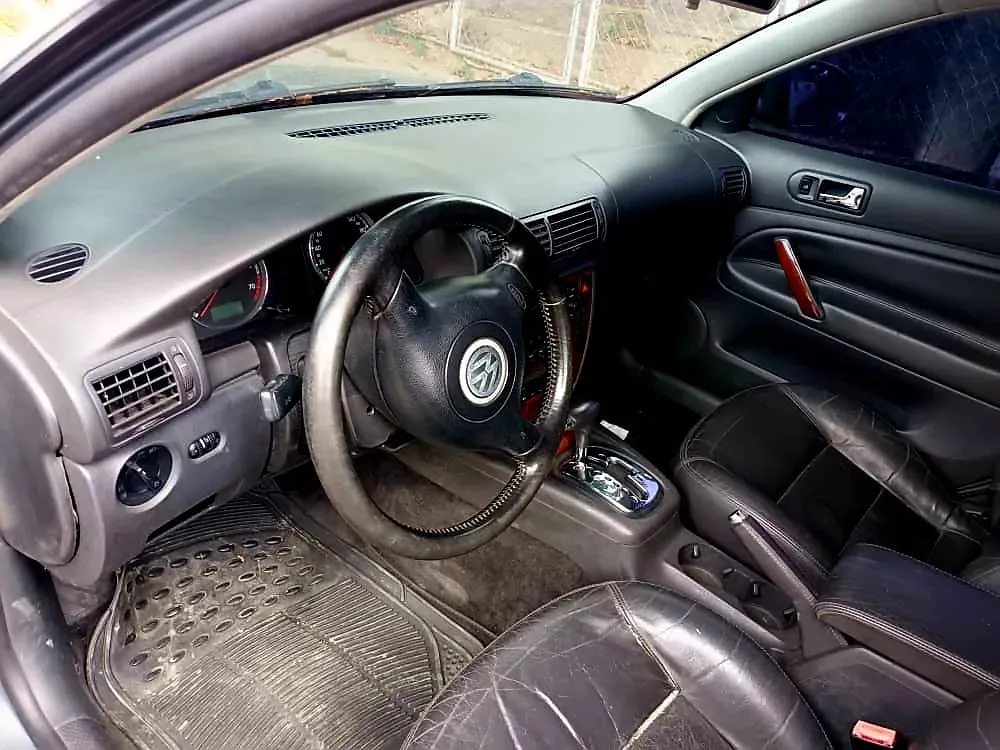 Vista 15 del vehículo: Volkswagen Passat