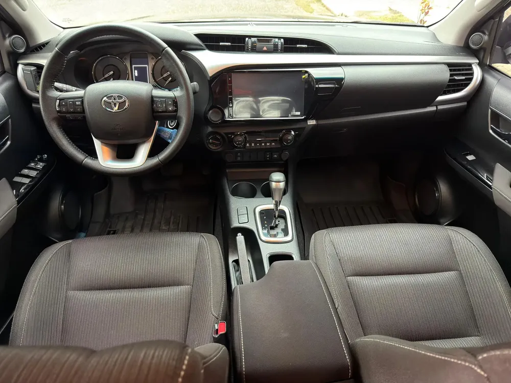 Vista 11 del vehículo: Toyota Hilux