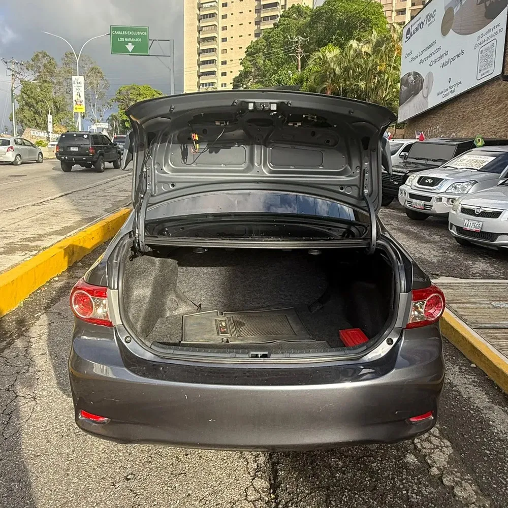 Vista 11 del vehículo: Toyota Corolla