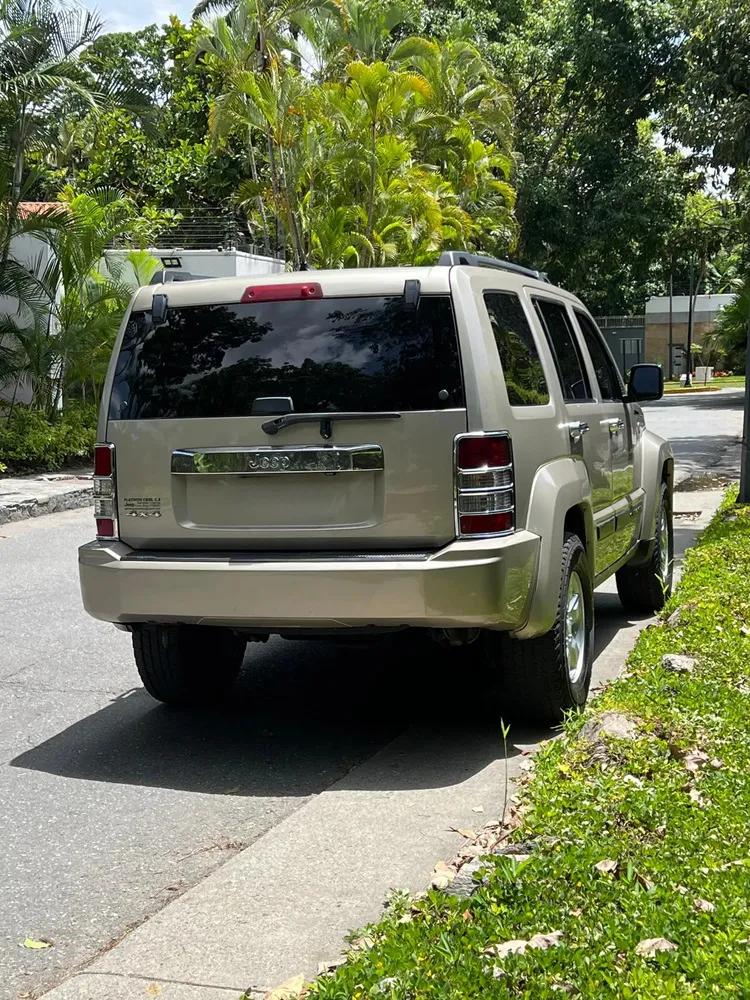 Vista 9 del vehículo: Jeep Cherokee