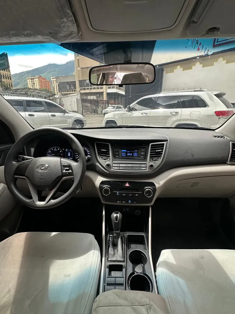 Vista 2 del vehículo: Hyundai Tucson