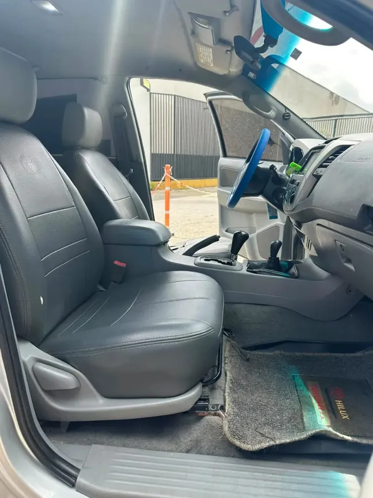 Vista 4 del vehículo: Toyota Hilux