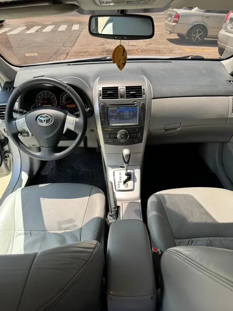 Vista 6 del vehículo: Toyota Corolla