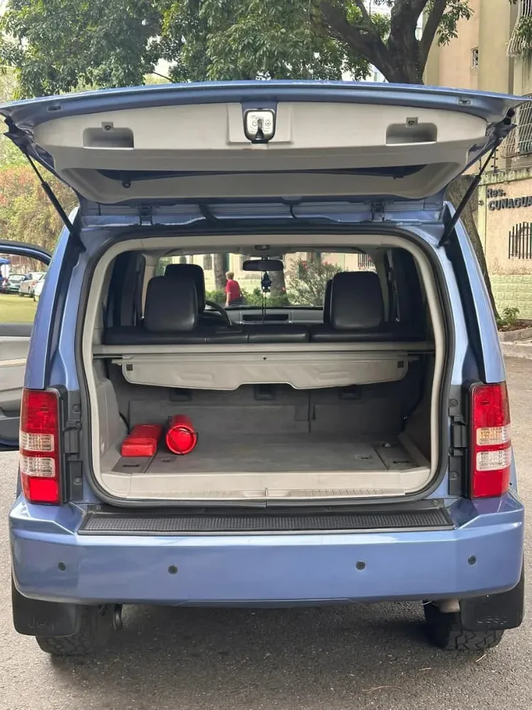 Vista 7 del vehículo: Jeep Cherokee