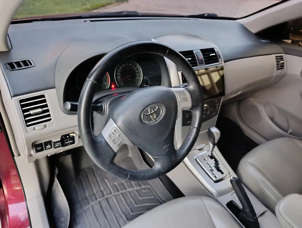 Vista 9 del vehículo: Toyota Corolla